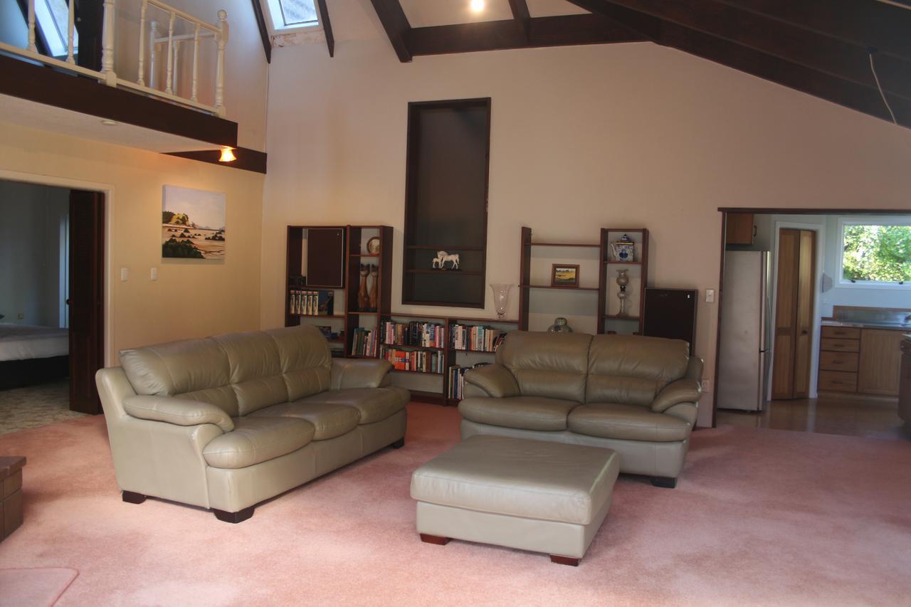 Punehu Stream Cottage Opunake Bagian luar foto